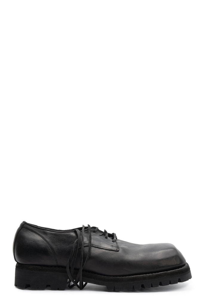 79082V Derby Black