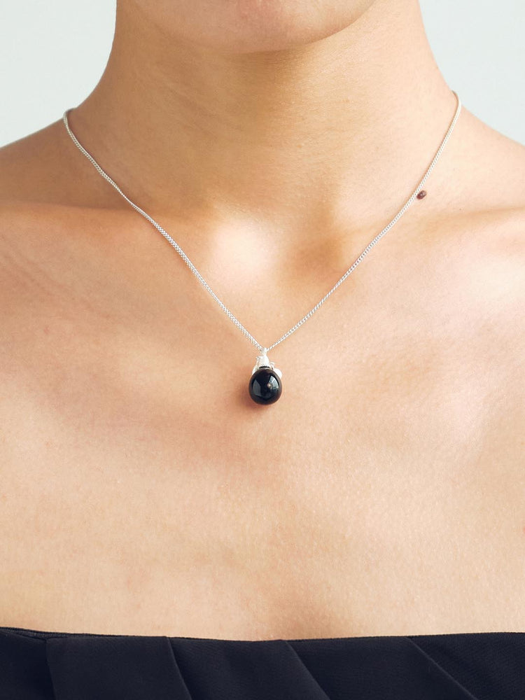 Black Agate Round Pendant Necklace