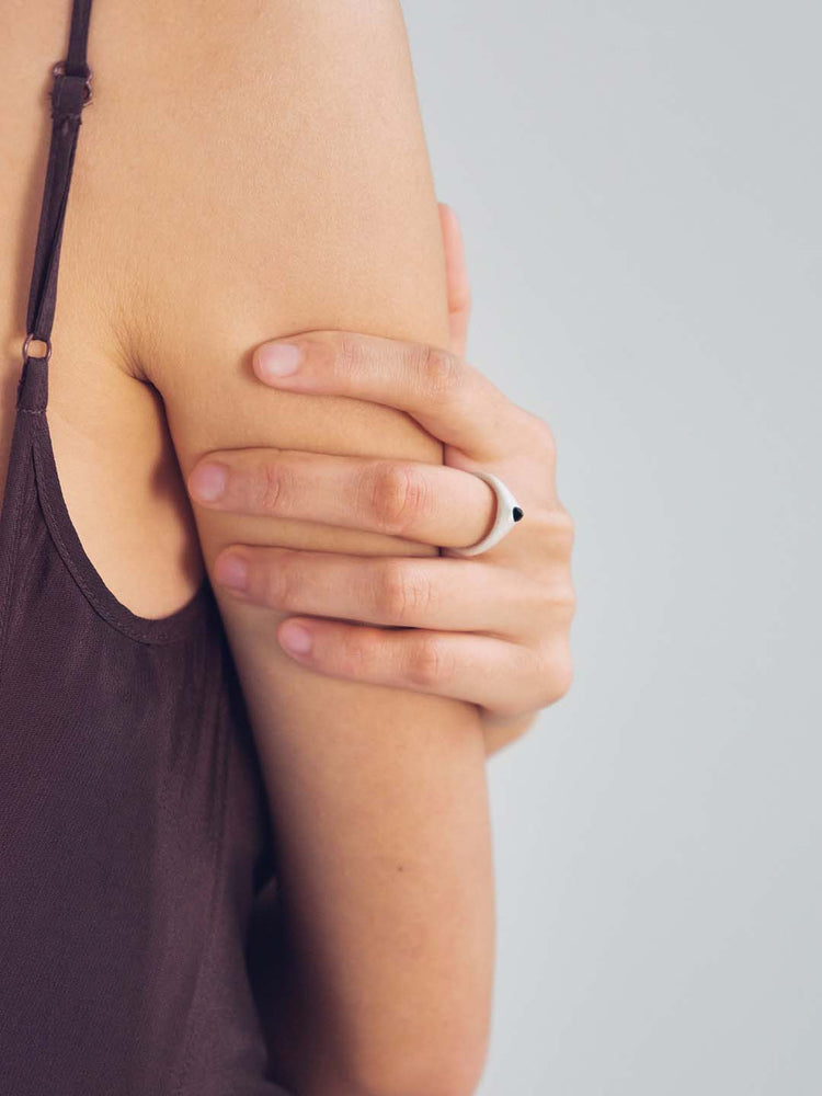 Black Agate Spire Ring