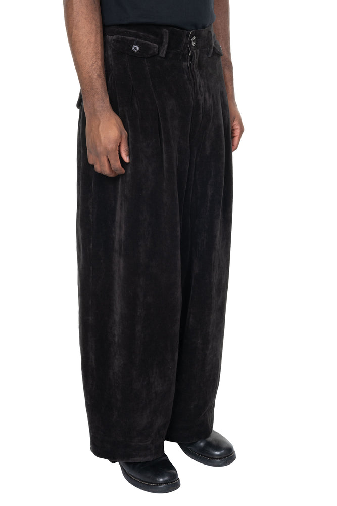 Multi Pleated Loose Fitting Pants Black