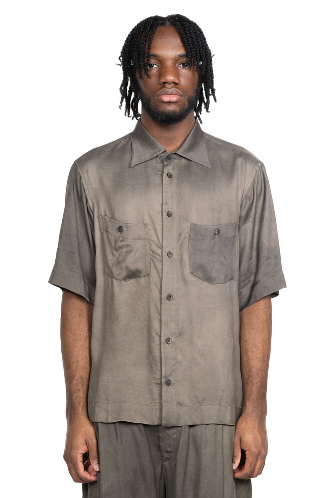 Spread Collar Short Sleeve Shirt