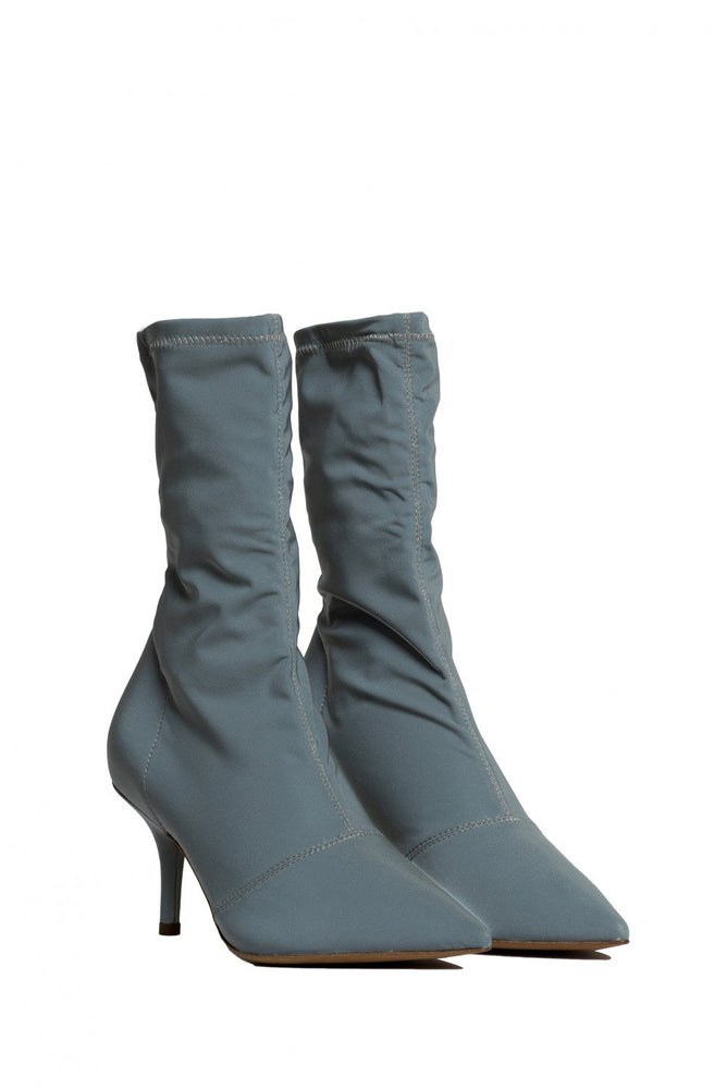 front Yeezy Season 7 AW18 Reflective Ankle Boot