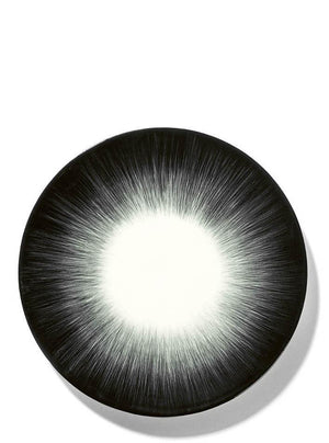 Ann Demeulemeester x Serax 17,5cm Black plate