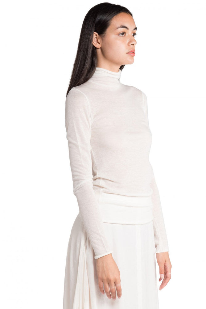 Greyyang Ivory Turtle Neck